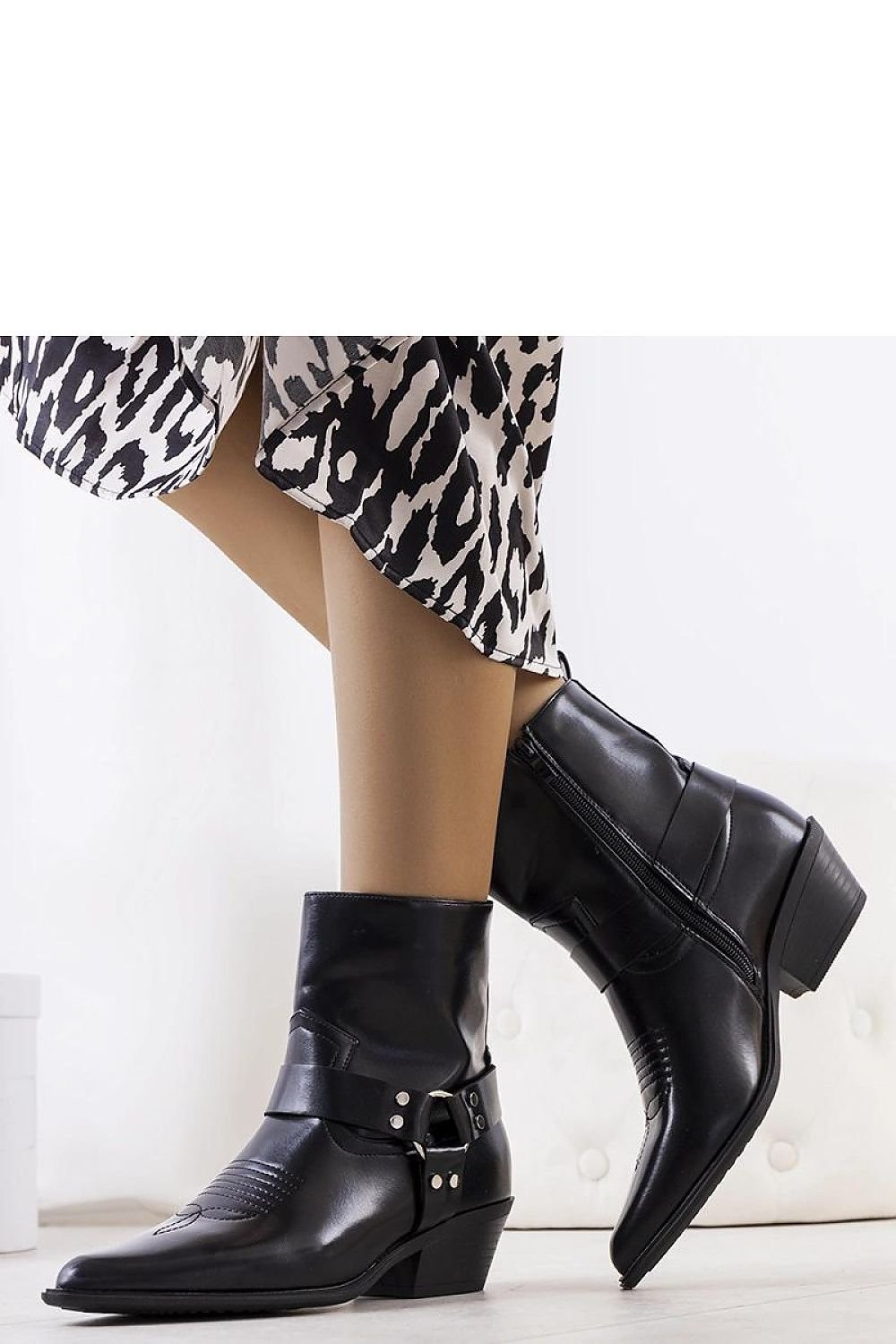 Heel boots model 204782